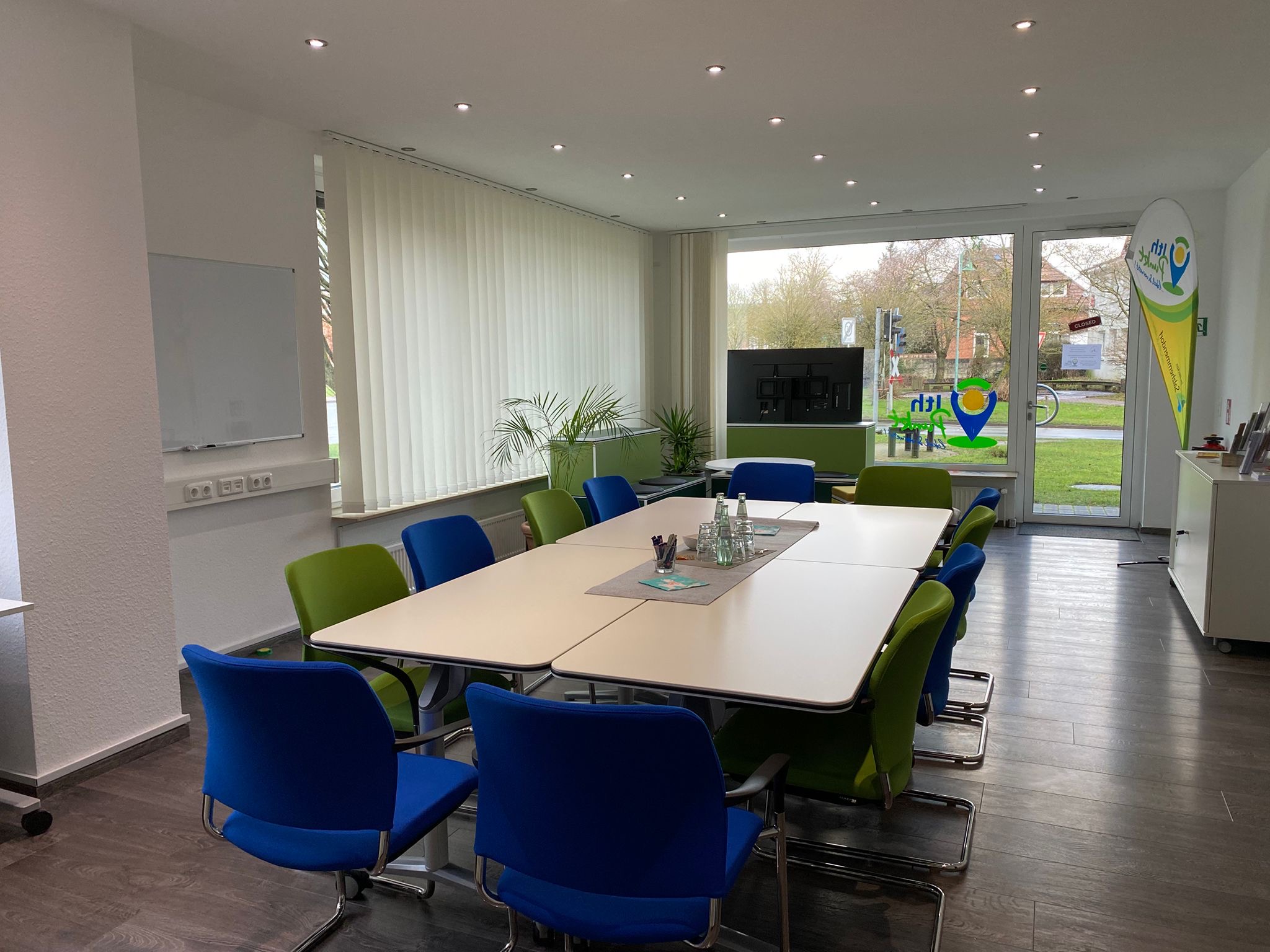 Tagungsraum mieten Salzhemmendorf IthPunkt Salzhemmendorf Konferenztisch